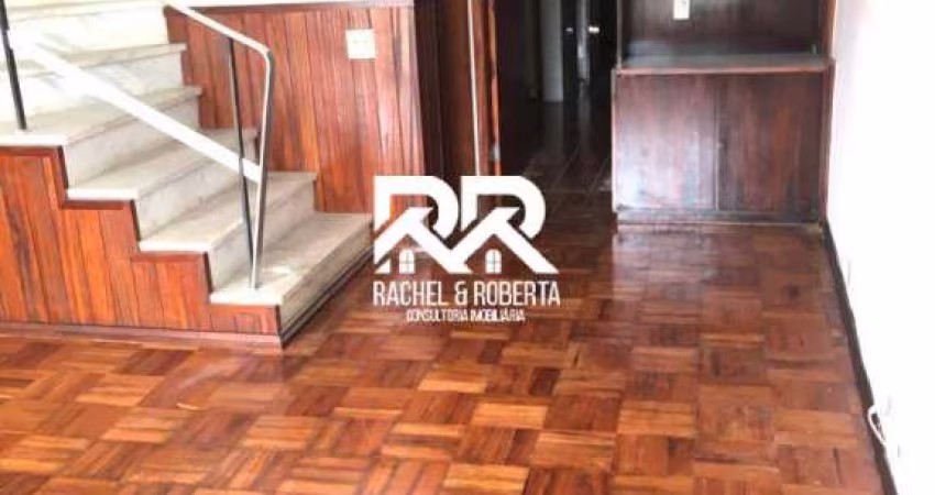 Charmosa Casa em condomínio próximo a Feirinha do Alto