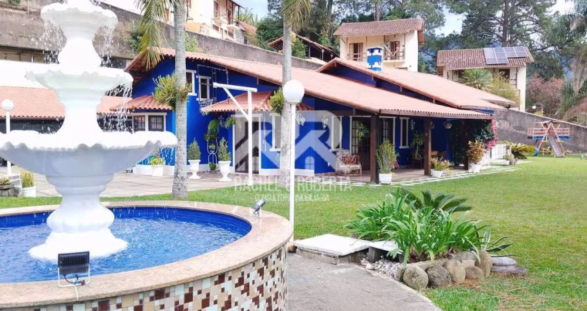 Casa Linear em Araras com 3 suítes e Vista Indevassável