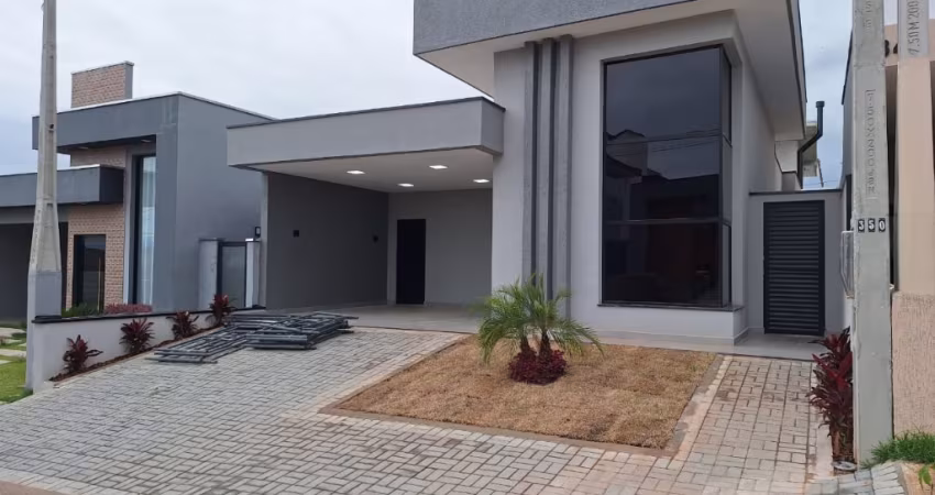 Linda casa Condomínio Malibu!!!