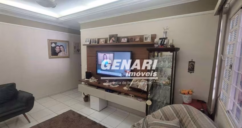 Casa com 2 dormitórios à venda, 176 m² por R$ 850.000,00 - Parque São Lourenço - Indaiatuba/SP