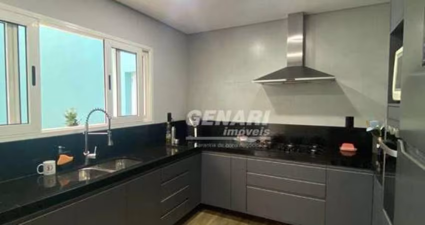 Casa com 3 quartos à venda, 270 m² por R$ 1.150.000 - Jardim Regina - Indaiatuba/SP