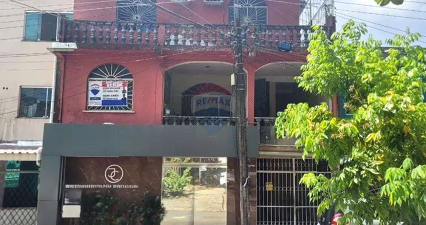 'vendo imovel no conjunto  ica meceió adrianópolis com 3 andares '