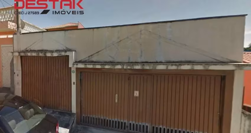 Casa a venda no agapeama, imovel em amplo terreno com 02 ediculas.