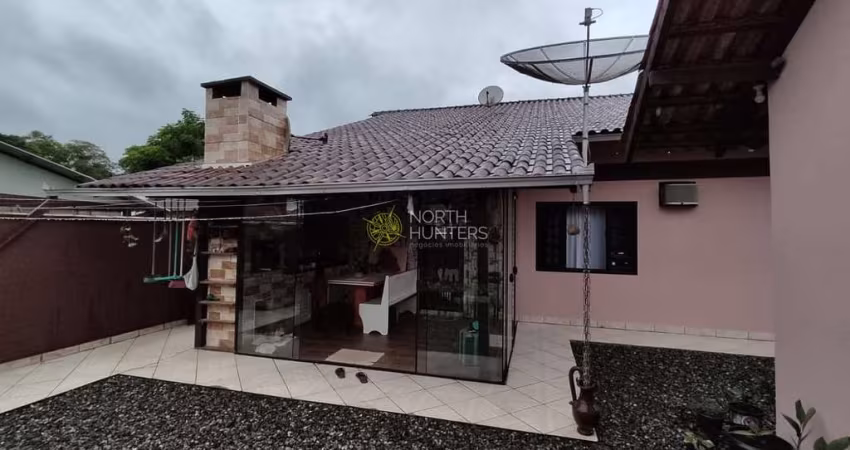 Casa Averbada no bairro João Costa com área construída de 157m²