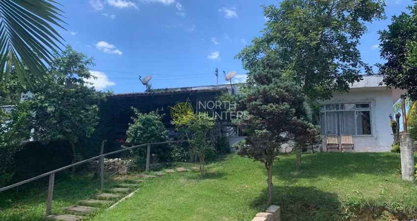 Casa com 3 dormitórios à venda, 143 m² por R$ 650.000,00 - Floresta - Joinville/SC