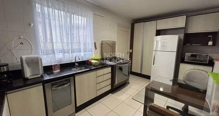 Casa com 3 quartos à venda na Rua Itajubá, Bom Retiro, Joinville