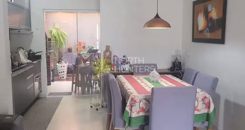 Geminado com 2 suítes, semi mobiliado no bairro Floresta