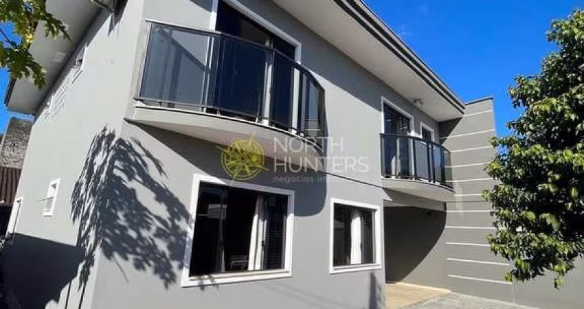Casa Averbada com duas suítes sendo uma master. Estuda permuta até 50% do valor
