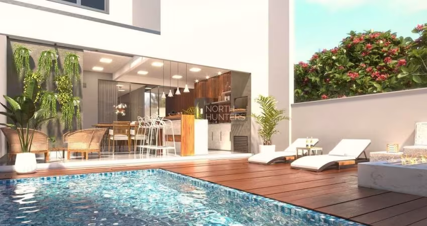 Sobrado com 3 dormitórios à venda, 217 m² por R$ 950.000,00 - Floresta - Joinville/SC