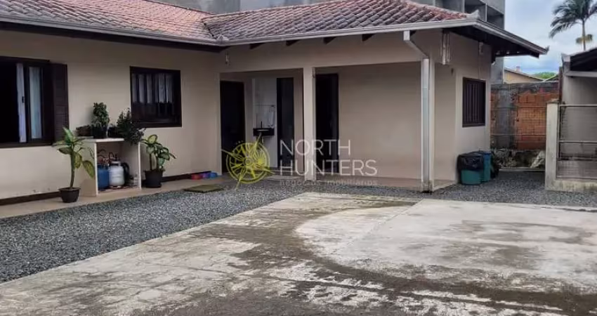 Casa à venda 3 Quartos, 2 Vagas, 150M², Costa e Silva , Joinville - SC