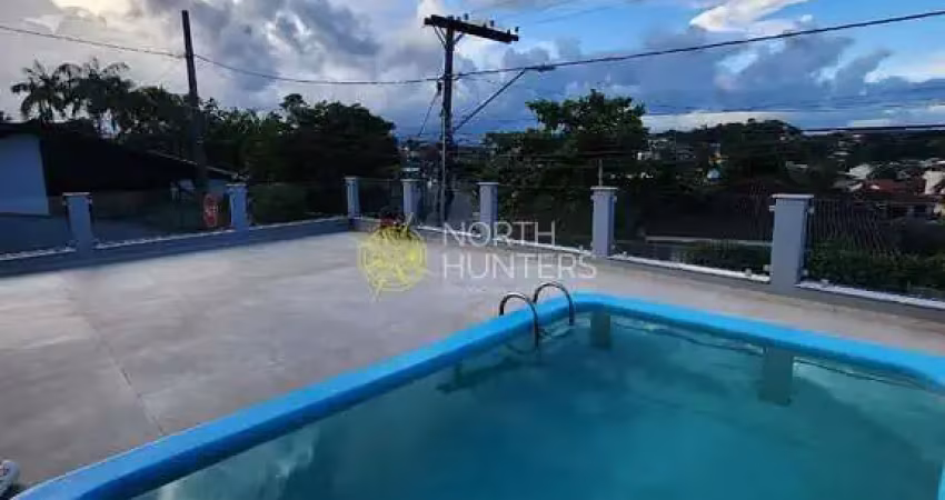 Casa à venda 3 Quartos, 1 Suite, 4 Vagas, 150M², Floresta , Joinville - SC