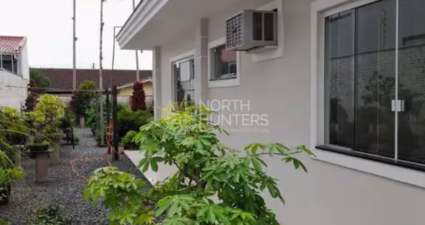 Casa à venda 3 Quartos, 1 Suite, 2 Vagas, 172M², América , Joinville - SC