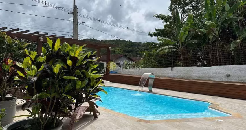 Casa residencial em jurere , para locação anual ou temporada -florianópolis - .