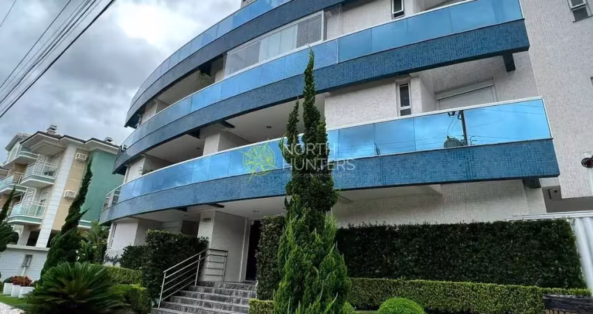 Linda cobertura totalmente reformada com 3 suites, em jurere internacional