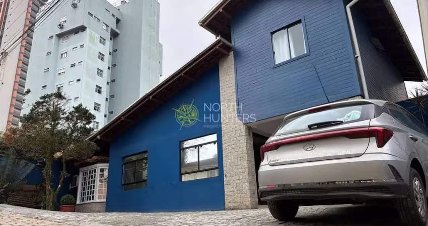 Casa à venda averbada, comercial e residencial no atiradores, joinville, sc
