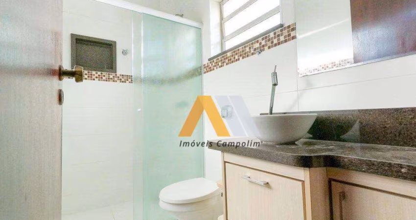 Sobrado à venda no bairro Vila Hortência em Sorocaba, com 199m², 3 quartos e amplos cômodos