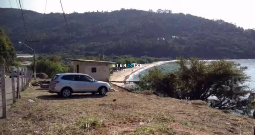 Terreno com Vista para o MAR na Praia de Calheiros em Gov. Celso Ramos-SC