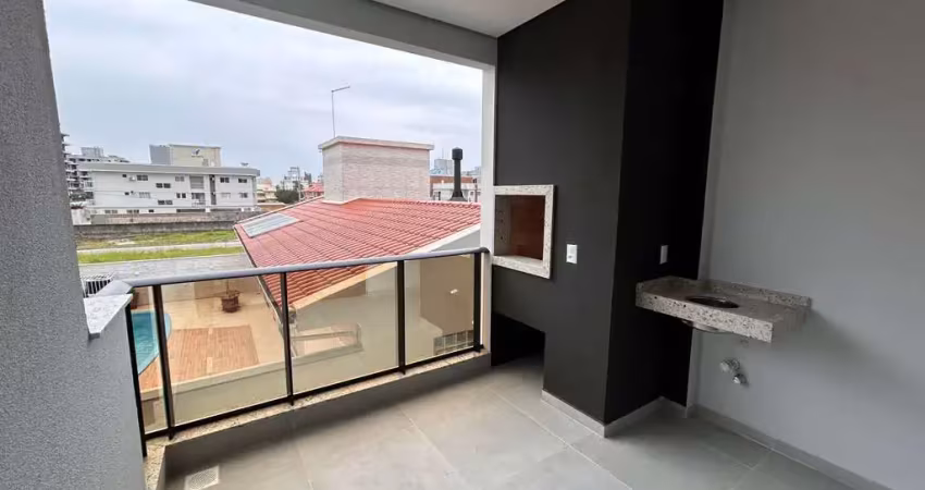 Apartamento 02 suítes próximo ao mar no La Linda Residence  na Praia de Palmas em Governador Celso Ramos - Santa Catarina.