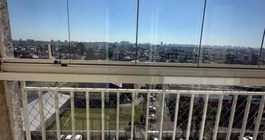 Apartamento com sacada no Fanny