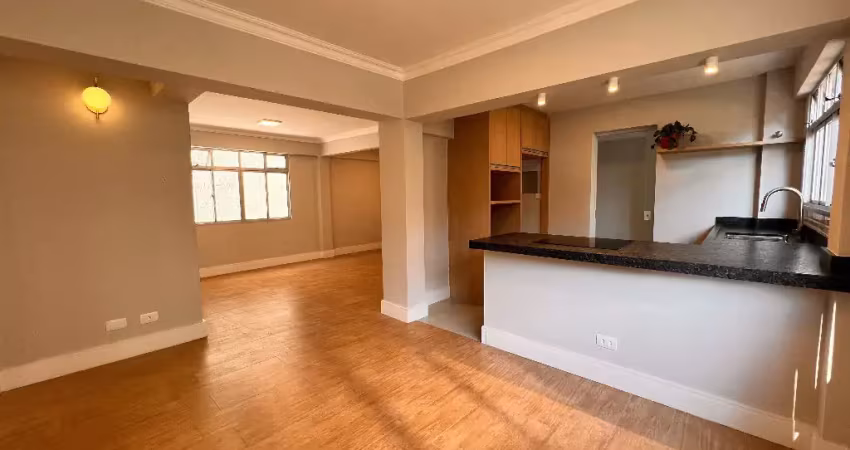 Apartamento ensolarado no batel – reformado e pronto para morar!