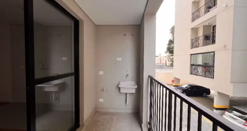 Apartamento de 2 quartos, sendo 1 suíte, com sacada e churrasqueira!