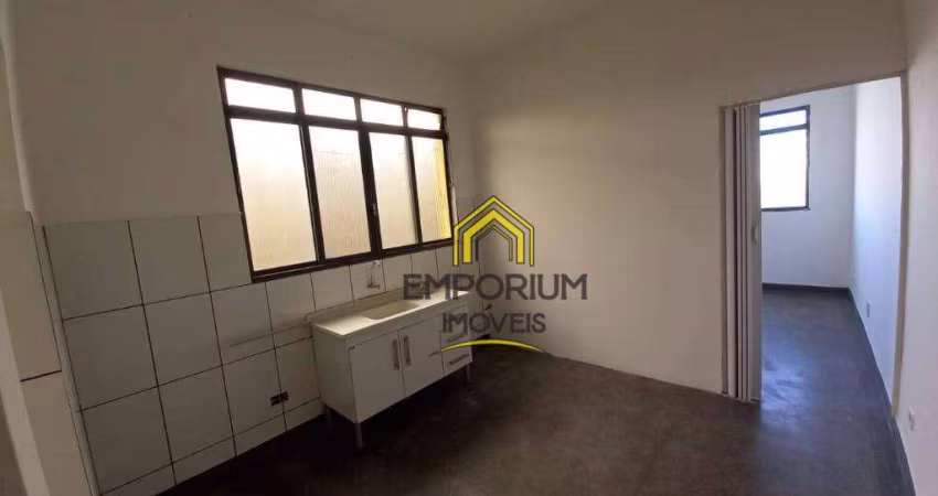 Apartamento com 1 dormitório para alugar, 50 m² por R$ 930,00/mês - Bom Clima - Guarulhos/SP