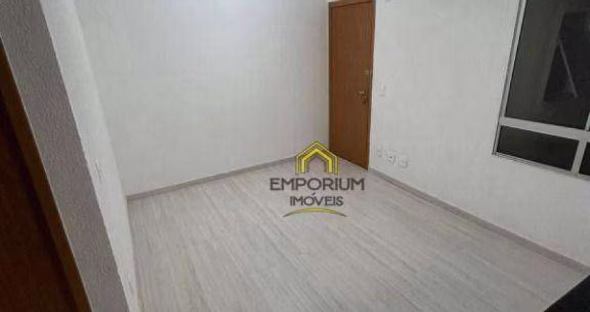 Apartamento com 2 dormitórios à venda, 48 m² por R$ 203.000,00 - Água Chata - Guarulhos/SP