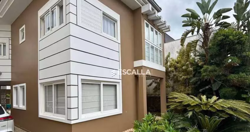 Casa em Condomínio no Residencial Glória, com 02 suites.