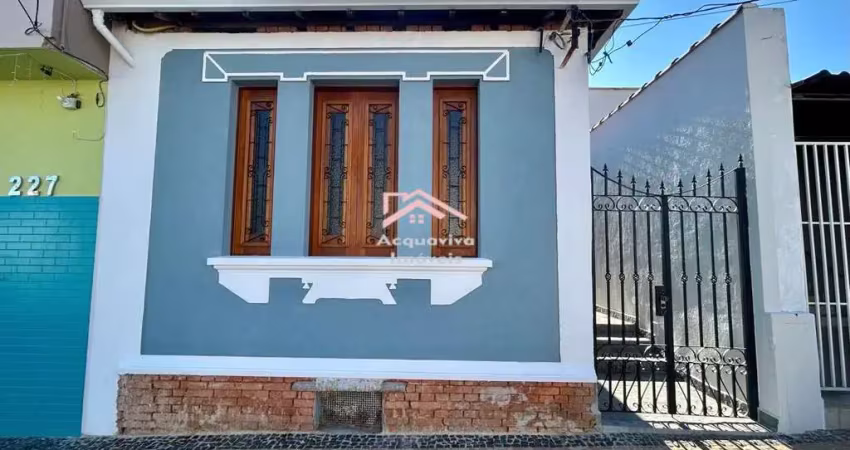 Casa comercial com 4 salas para alugar no Centro, Itu 