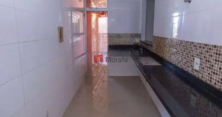 Casa com 2 quartos para alugar no Rio Branco, Belo Horizonte 