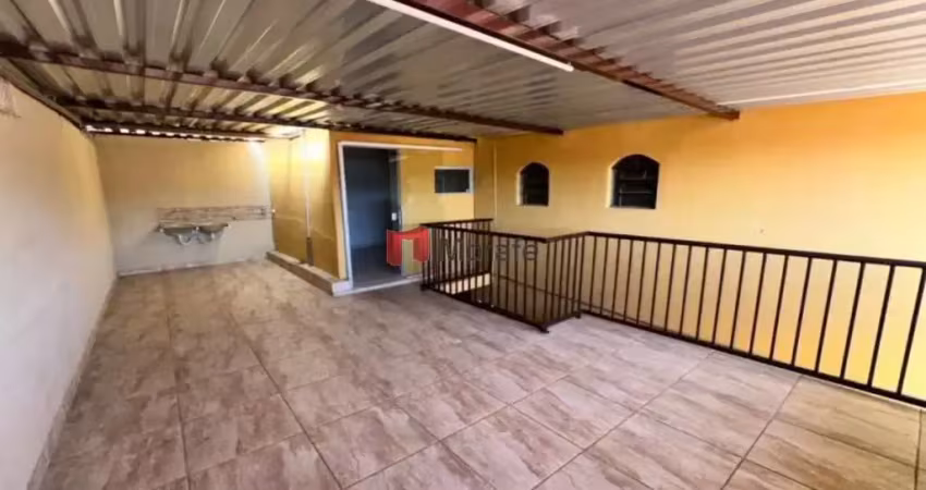 Casa com 3 quartos para alugar no Alípio de Melo, Belo Horizonte 