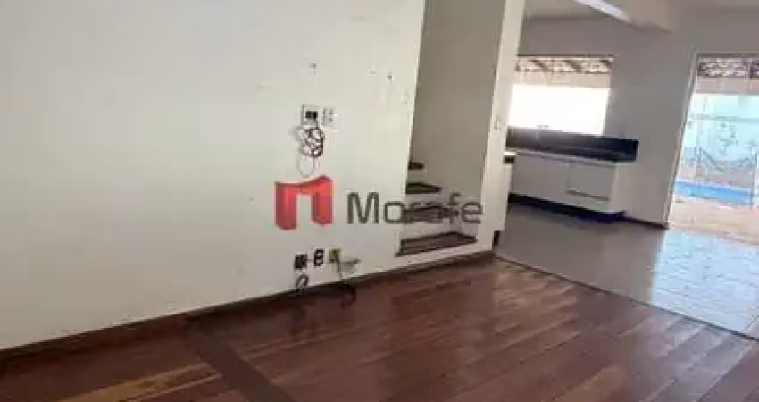 Casa com 4 quartos para alugar no Castelo, Belo Horizonte 