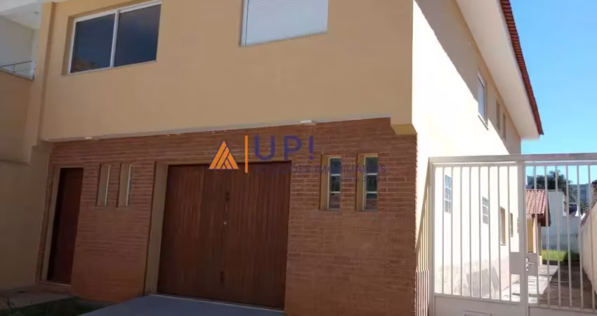 ? oportunidade única! casa ampla com edícula, quintal e muito potencial!