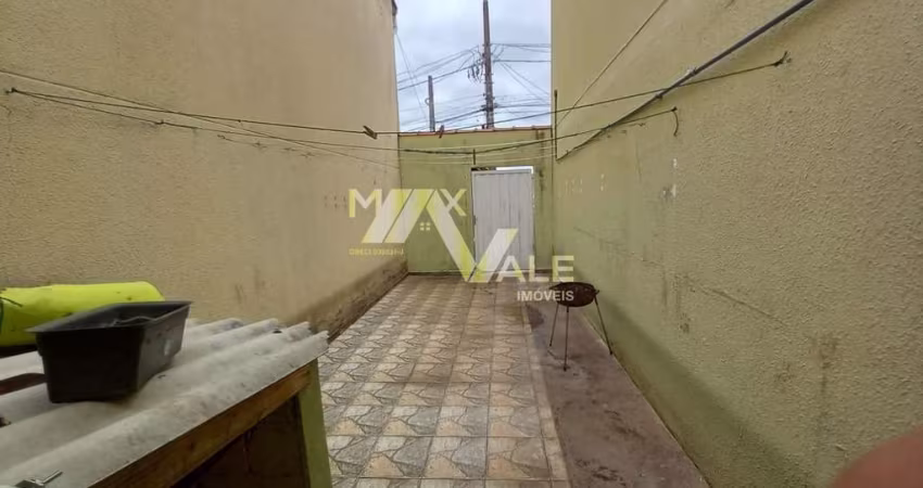 Sobrado à venda, 70 m² por R$ 245.000,00 - Parque Santo Antônio - Jacareí/SP