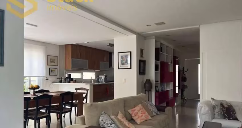 Casa a venda localizada no condominio terras de santa teresa, em jundiai sp. são 304 m2 de área construída em um terreno de 300 m2