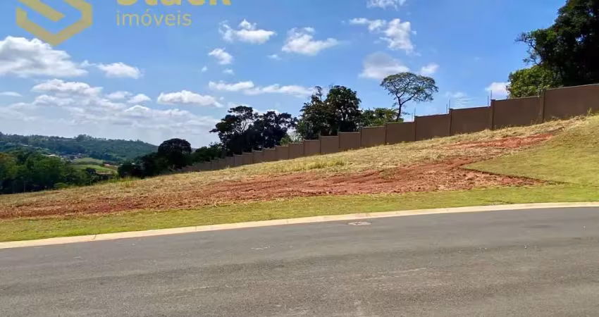 Terreno a venda no condomínio fechado tamboré em jundiaí.