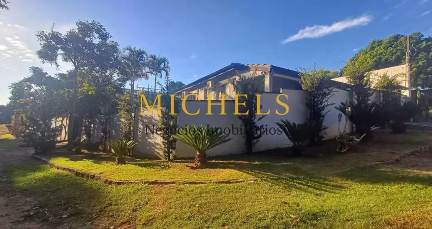 Casa térrea com piscina e energia solar no terras de itaici