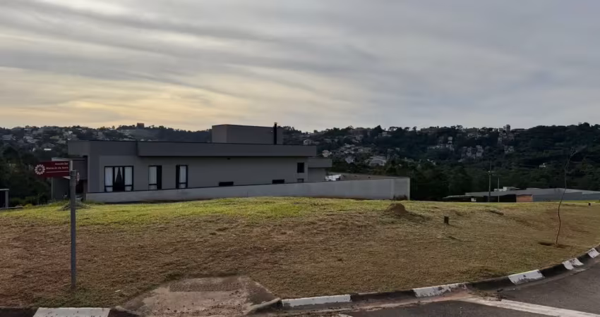 Terreno disponível para  venda no condomínio reserva santa maria nature de esquina 808m²