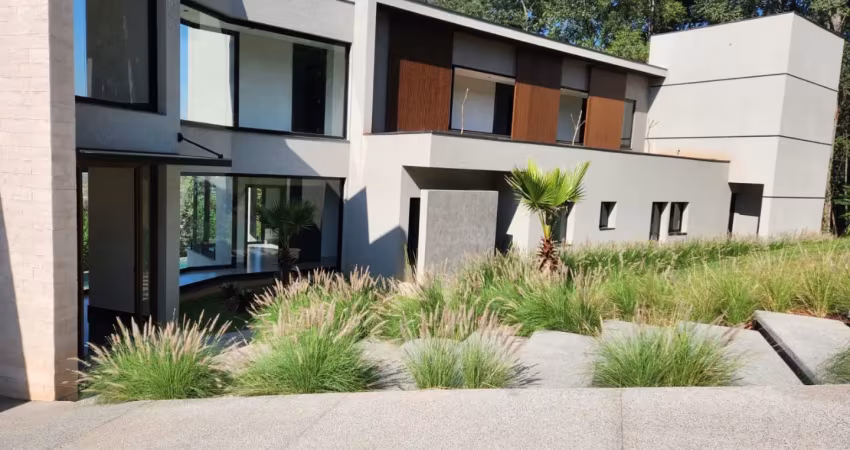 Casa disponível para venda no condomínio tambore1 exclusiva!!!
