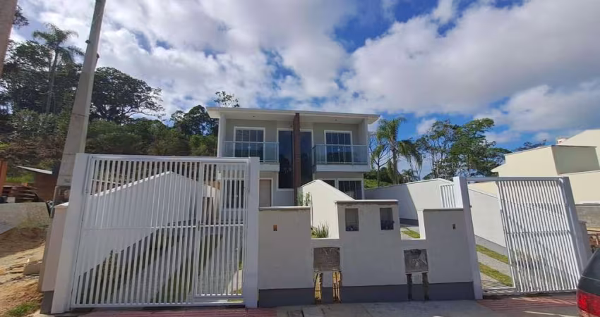 Sobrado para Venda em São José, Picadas do Sul, 2 dormitórios, 2 suítes, 2 banheiros, 2 vagas