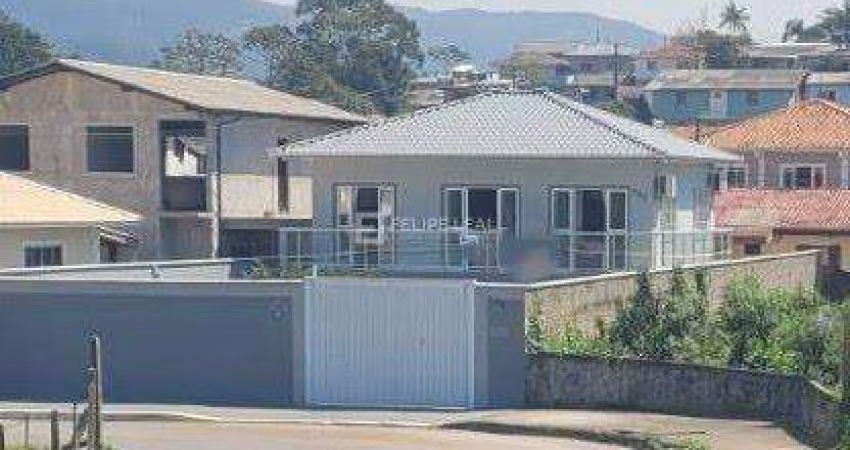 Casa para Venda em São José, Serraria, 4 dormitórios, 1 banheiro, 3 vagas