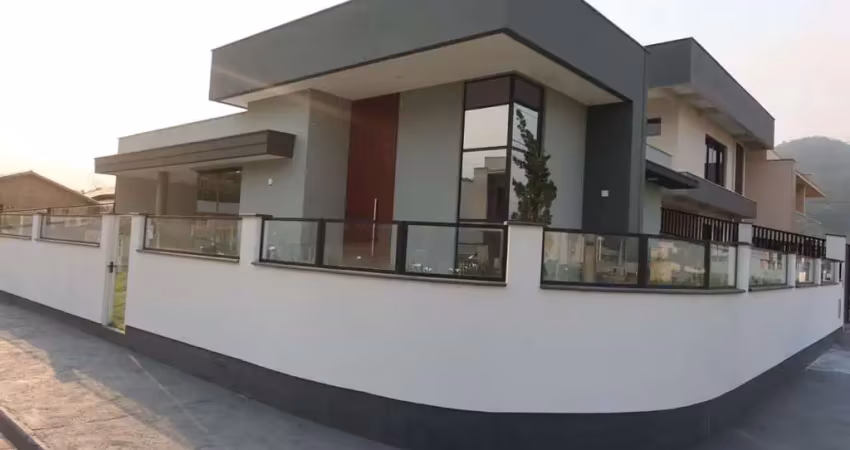 Casa para Venda em São José, Forquilhas, 3 suítes, 4 banheiros, 2 vagas