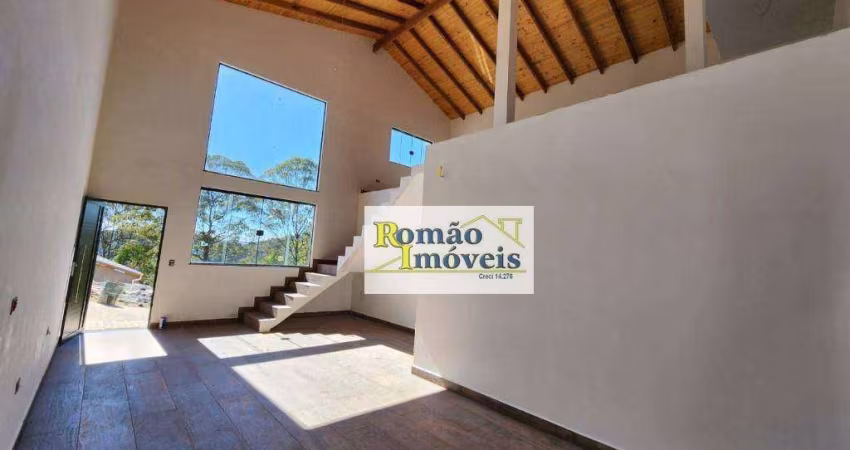 Casa com 2 dormitórios (1 suíte) + Mezanino à venda dentro do Condomínios Águas de São Pedro.