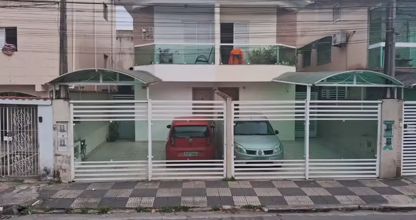 Casa sobreposta térrea com 03 quartos e 01 vaga de garagem, vila nova - cubatão/sp
