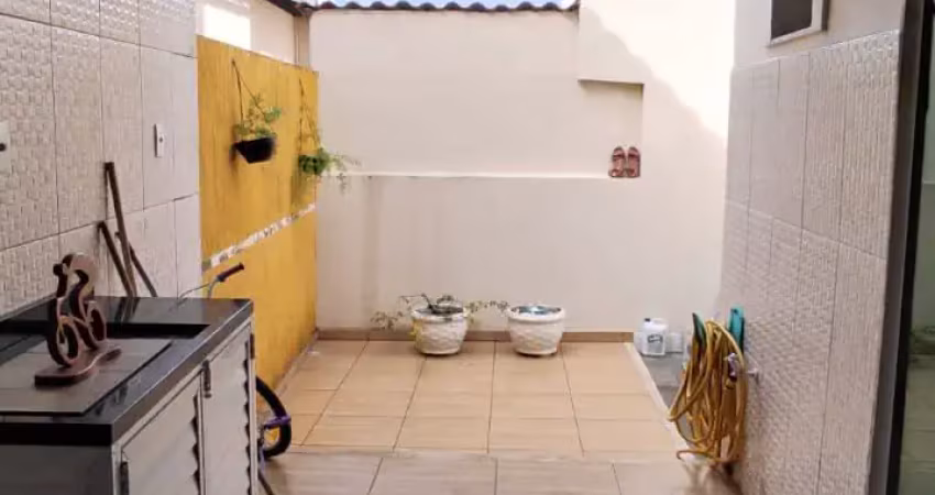 Casa à venda na Rua Eduardo P dos Santos, Vida Nova, Lauro de Freitas
