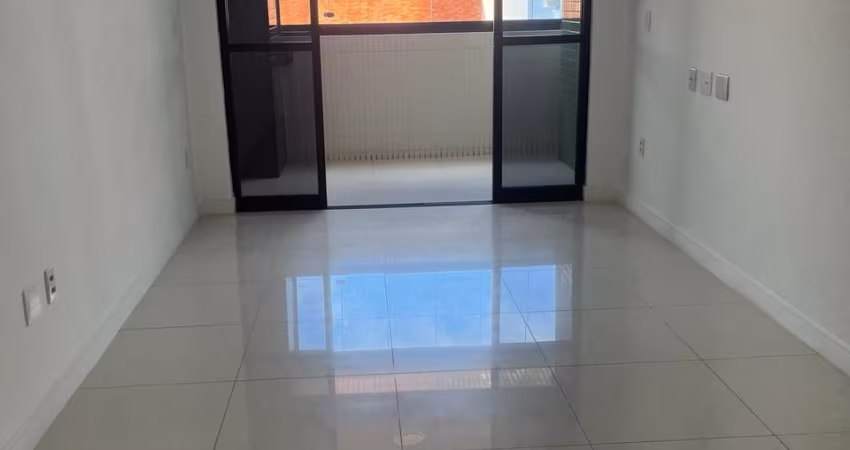 Lindo Apartamento de 03 quartos, sendo 02 suítes, 02 vagas de garagem