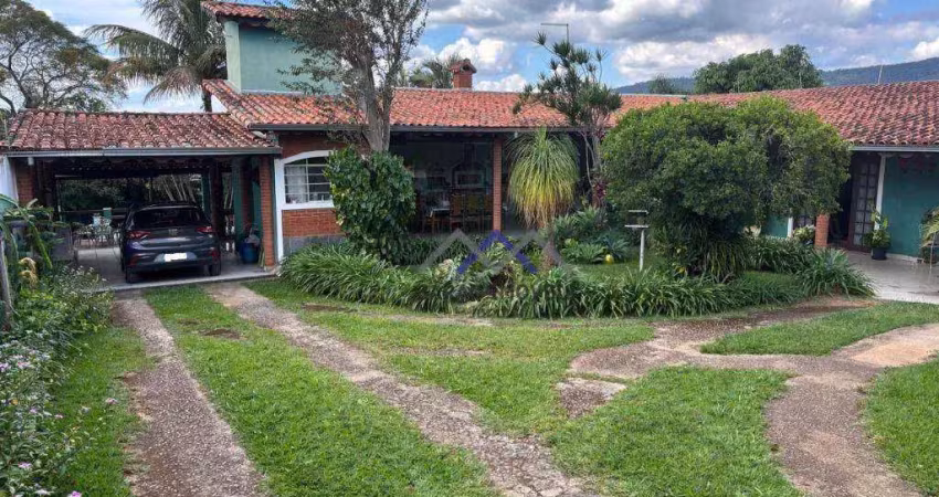 Chácara com 4 dormitórios à venda, 1000 m² por R$ 870.000,00 - vilarejo parte alta - Cabreúva/SP