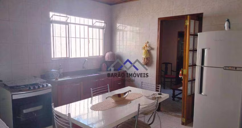 Casa com 2 dormitórios à venda, 100 m² por R$ 530.000,00 - Vila M Genoveva - Jundiaí/SP