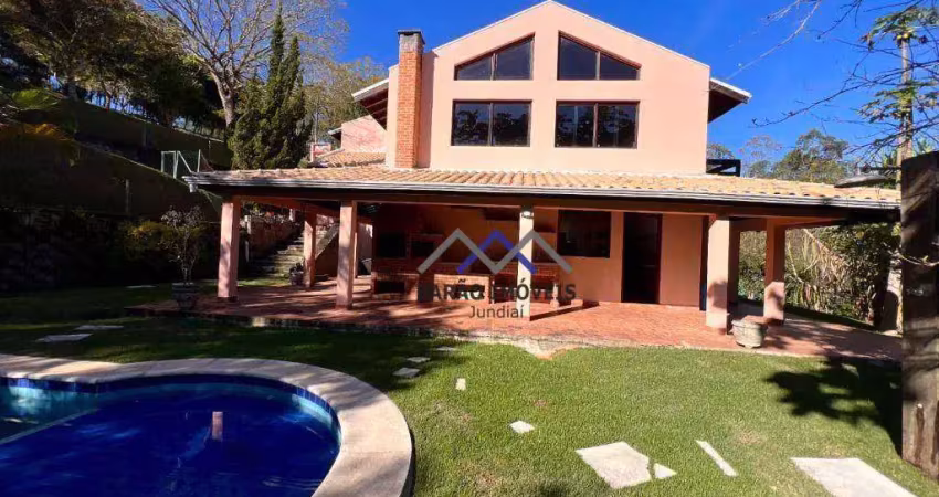 Casa estilo farmhouse a venda no condomínio serra dos cristais em cajamar/sp.
