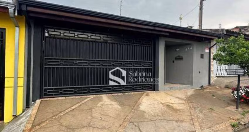 Casa Térrea e espaçosa em Bairro Aberto! Muito próxima ao Parque Ecológico da Cidade.